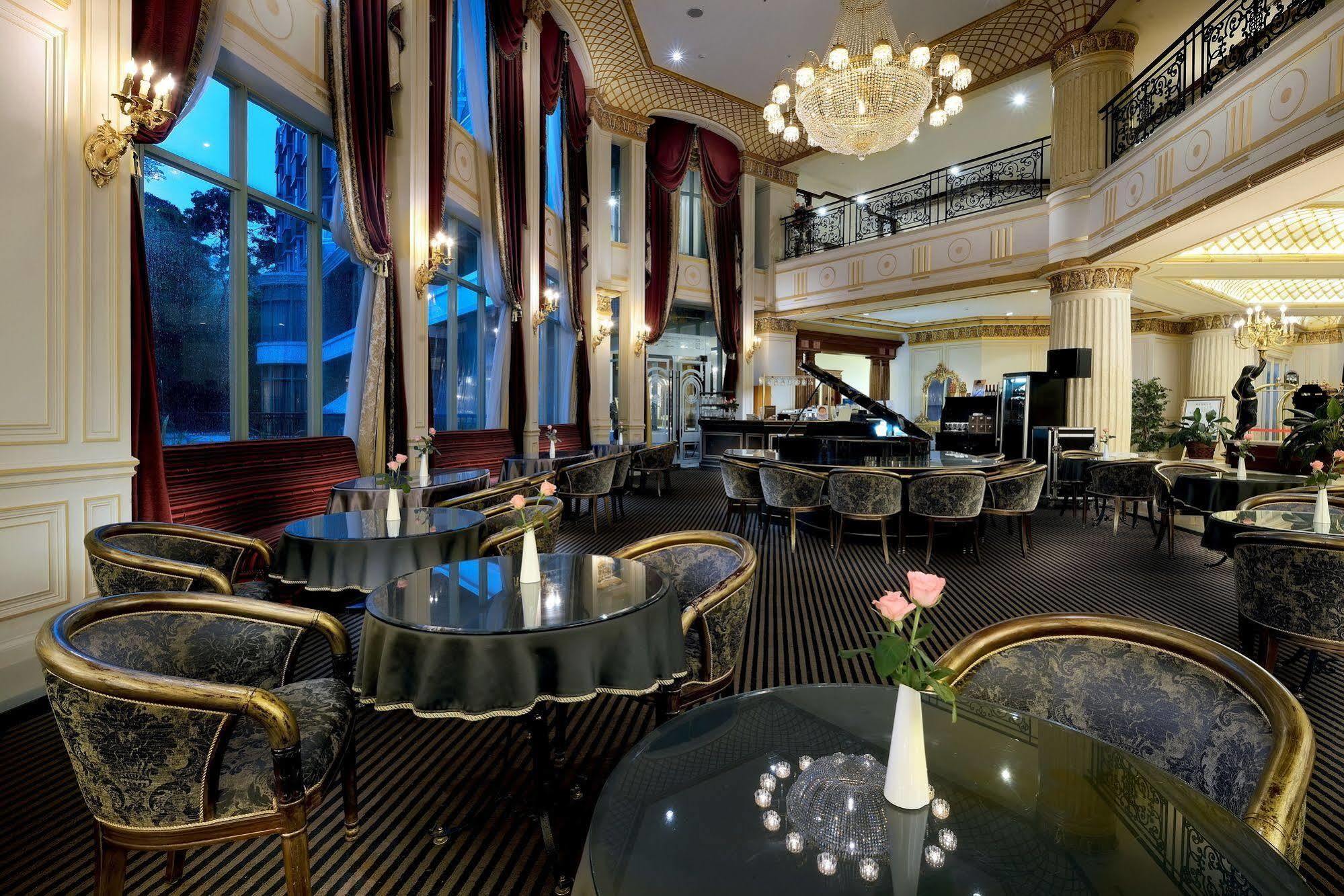 Le Midi Hotel Chitou Lugu Extérieur photo